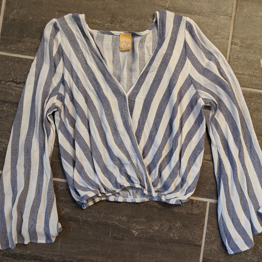 Vneck longsleeve